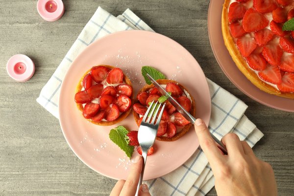 ¿Cómo hacer una tarta de cerezas casera con una masa crujiente?
